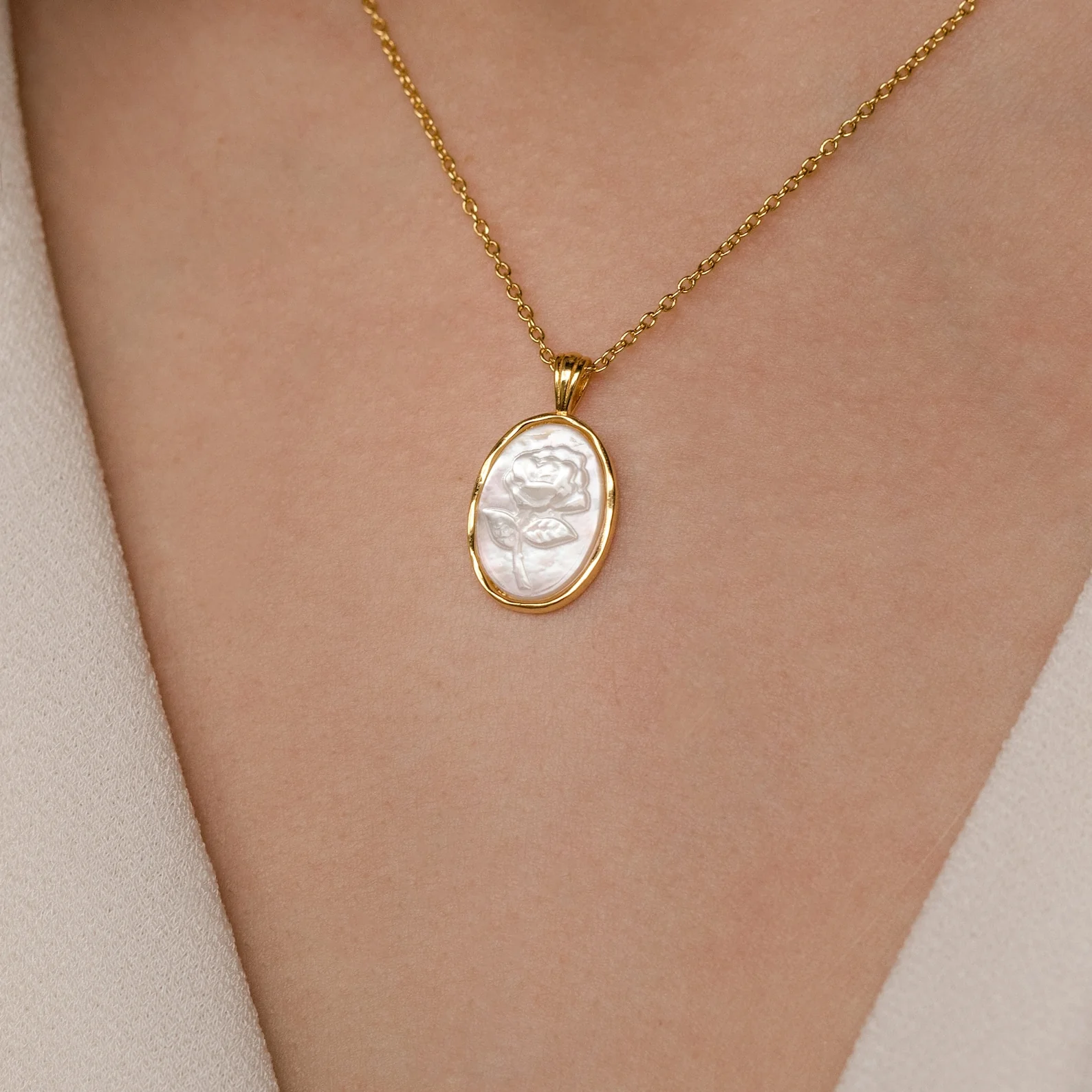 Vintage Rose Necklace - Image 5