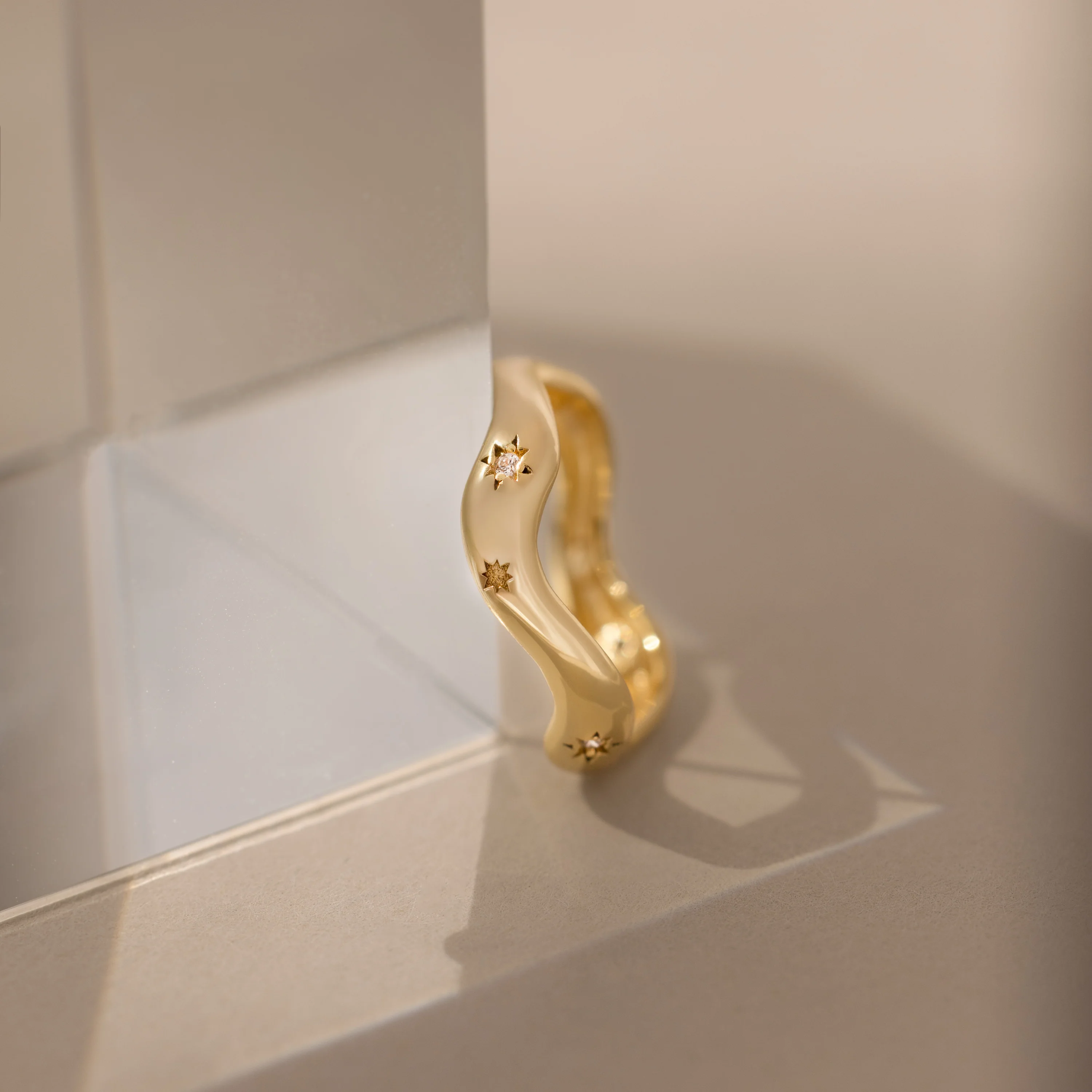 Wavy Diamond Celestial Ring - Image 5